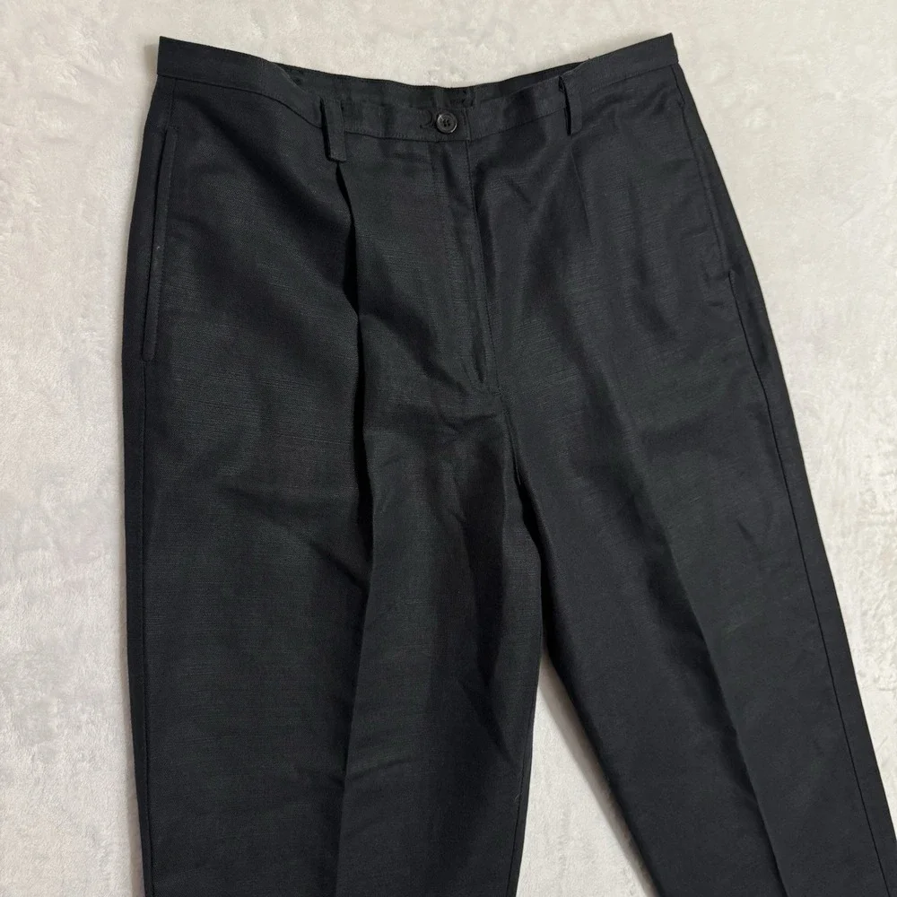 Liz Claiborne 🏷️ tag